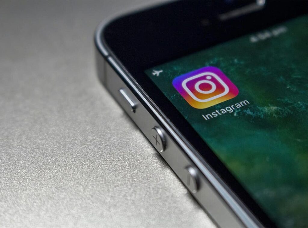 What social networks do farmers use?